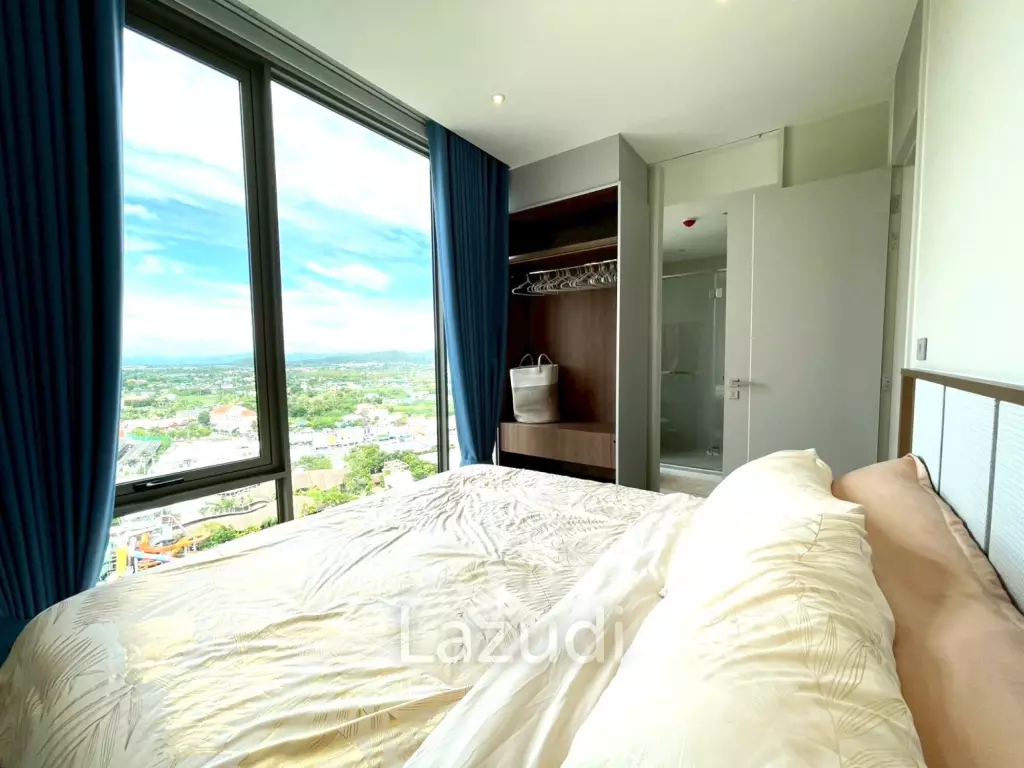 Vehha Condo: Luxury Corner 1-Bed Corner unit with Sea and Mountain Views