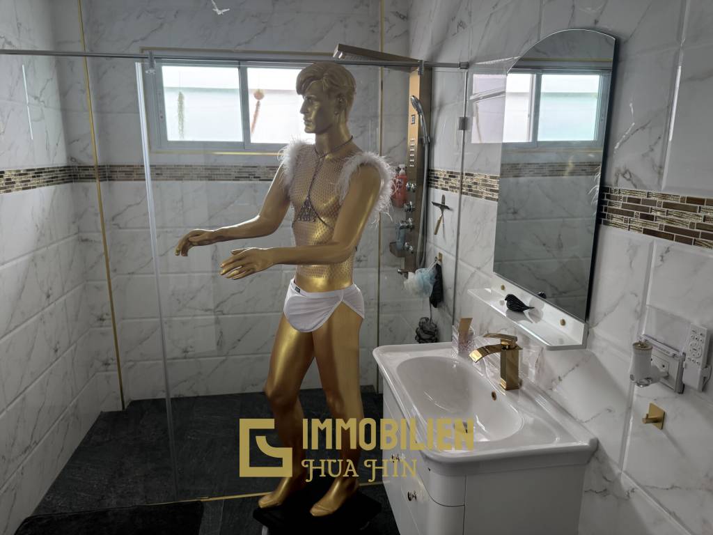 Solaranlage mit Batterie / 3x6 m Pool / kostenfreier Roller dabei