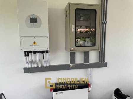 Solaranlage mit Batterie / 3x6 m Pool / kostenfreier Roller dabei