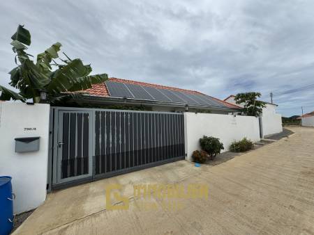 Solaranlage mit Batterie / 3x6 m Pool / kostenfreier Roller dabei