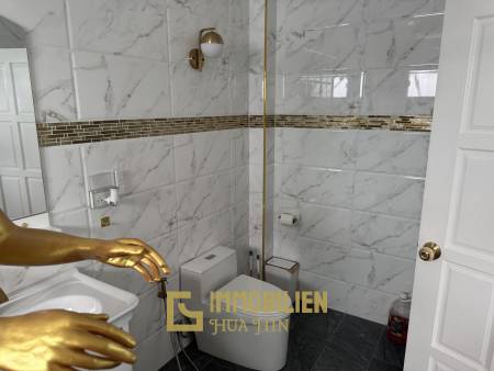 Solaranlage mit Batterie / 3x6 m Pool / kostenfreier Roller dabei