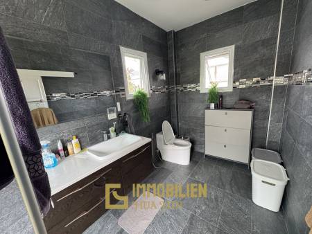 Solaranlage mit Batterie / 3x6 m Pool / kostenfreier Roller dabei