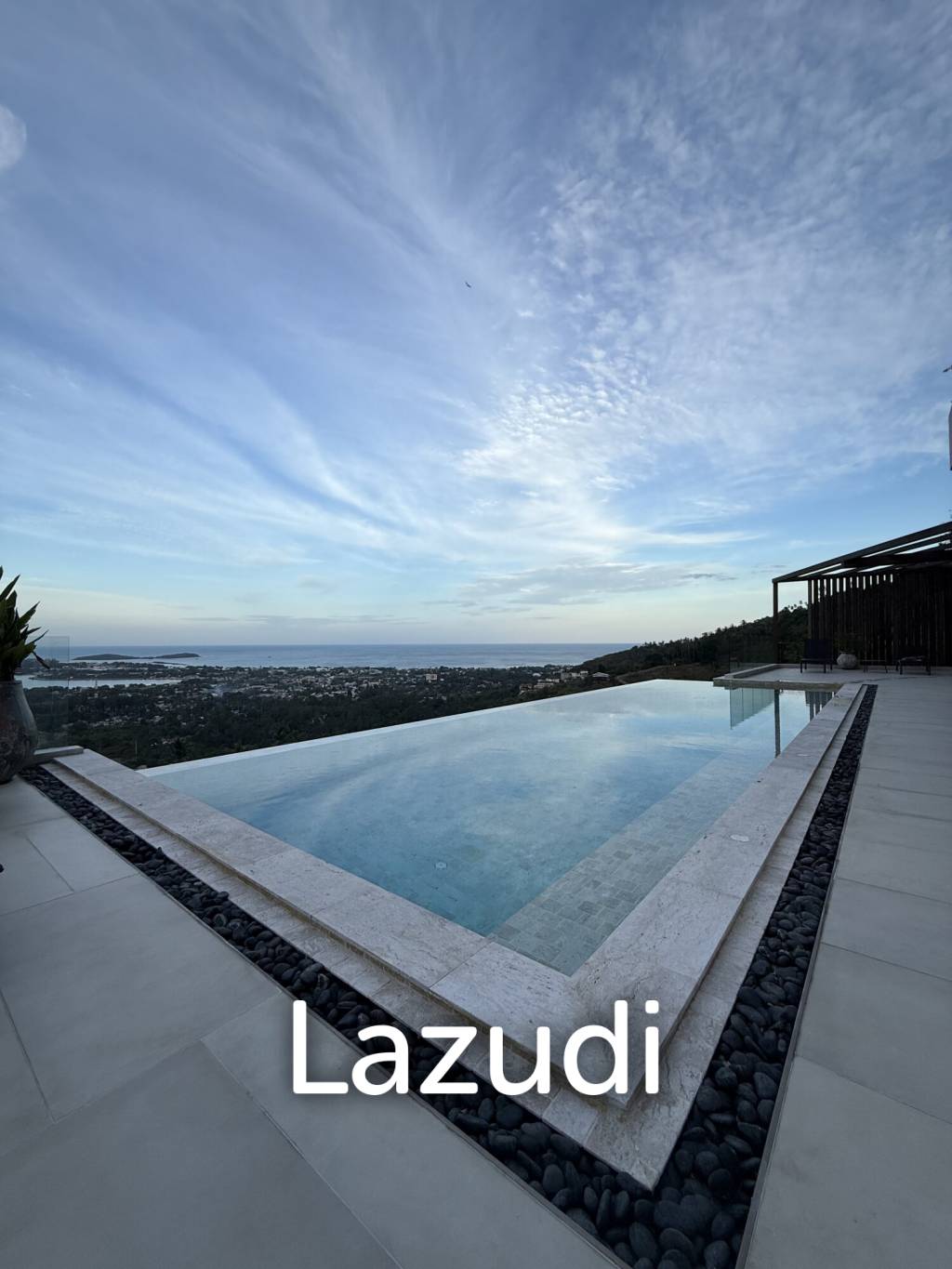 Luxurious 6-Bedroom Sea View Villa in Chaweng