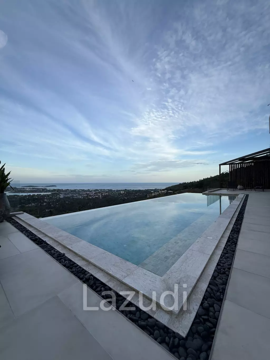 Luxurious 6-Bedroom Sea View Villa in Chaweng