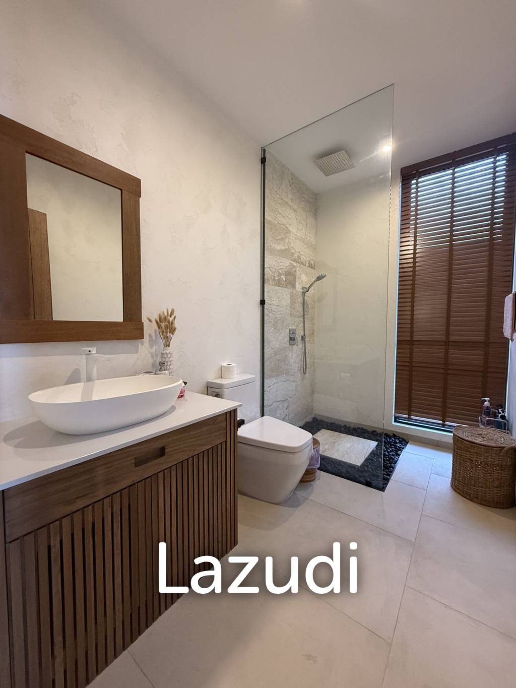 Luxurious 6-Bedroom Sea View Villa in Chaweng