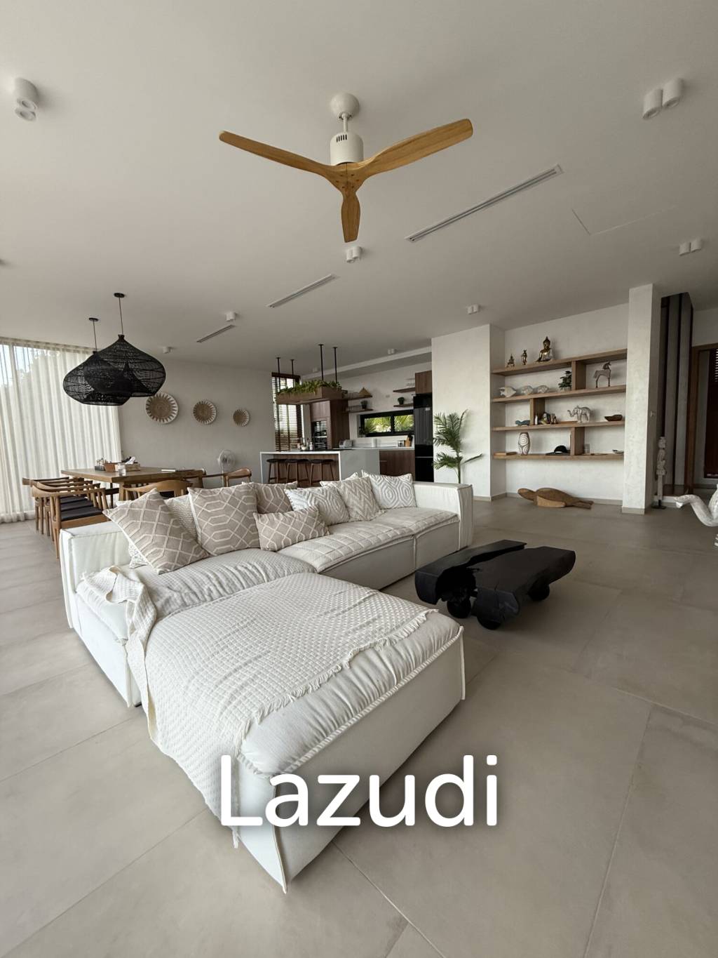 Luxurious 6-Bedroom Sea View Villa in Chaweng