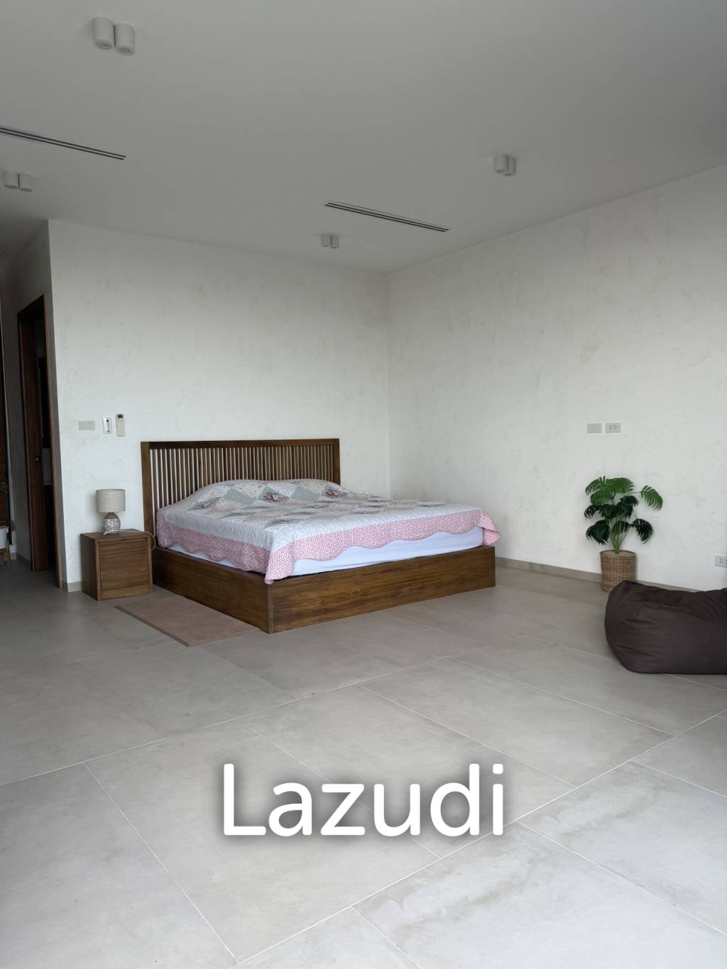 Luxurious 6-Bedroom Sea View Villa in Chaweng