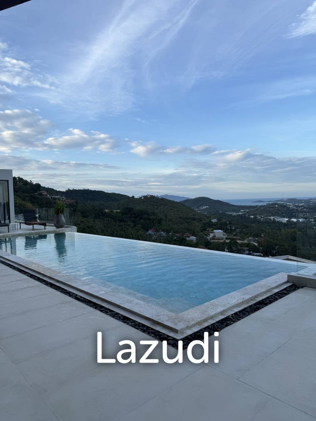 Luxurious 6-Bedroom Sea View Villa in Chaweng