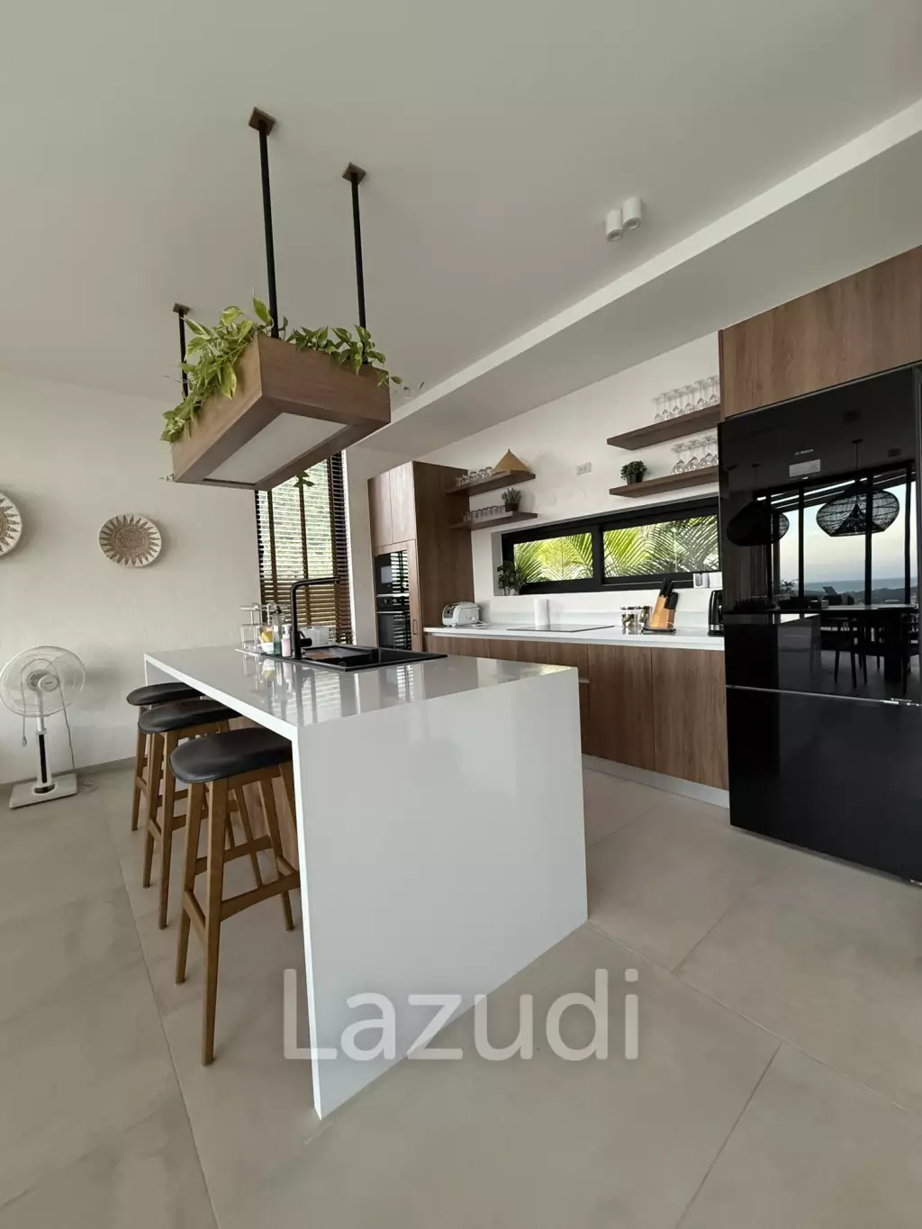 Luxurious 6-Bedroom Sea View Villa in Chaweng