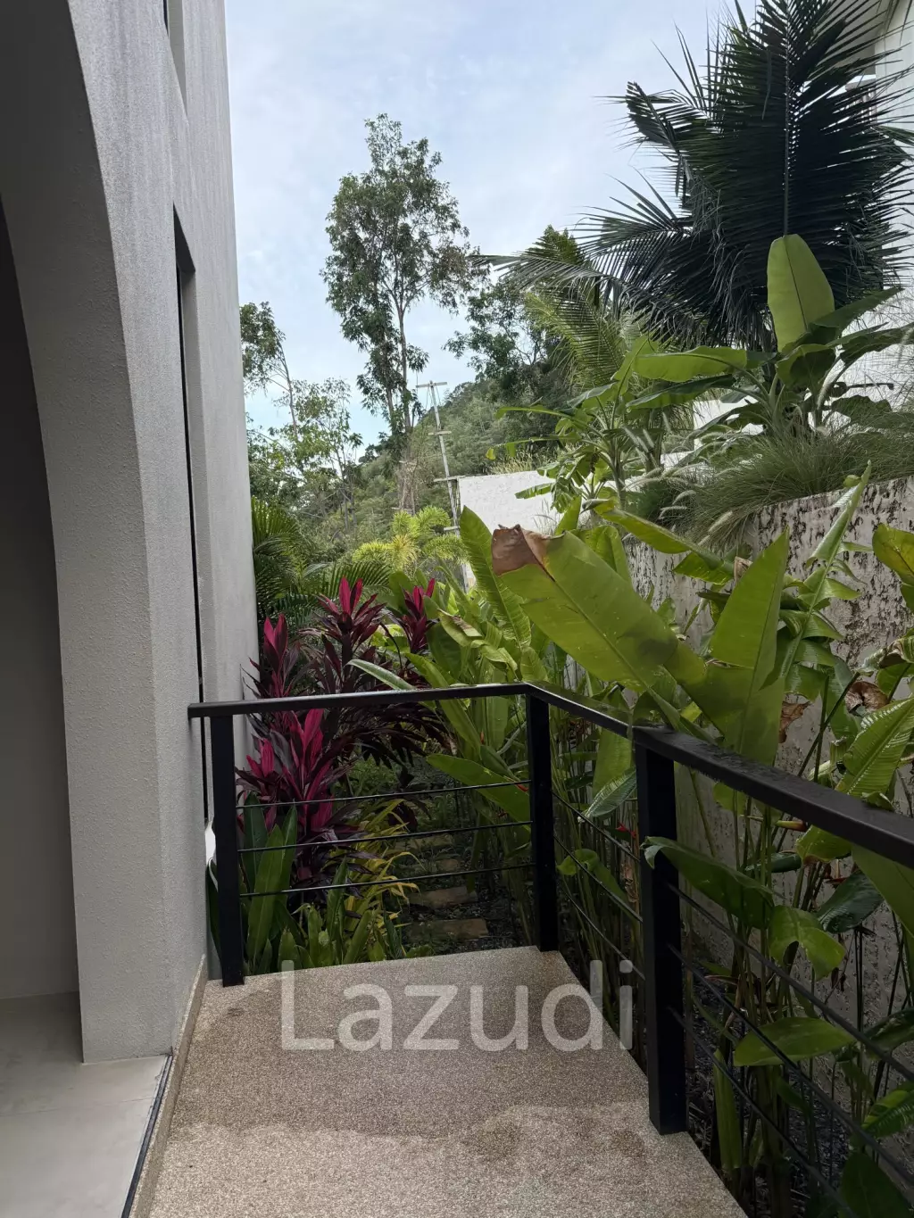 Luxurious 6-Bedroom Sea View Villa in Chaweng