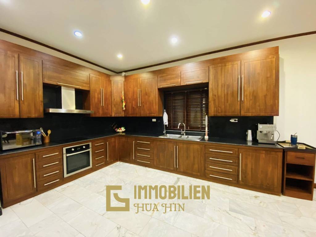 300 qm Wohnfläche / 960 qm Grundstück / Stadtlage