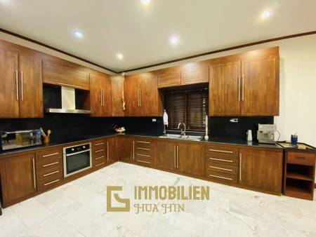 300 qm Wohnfläche / 960 qm Grundstück / Stadtlage