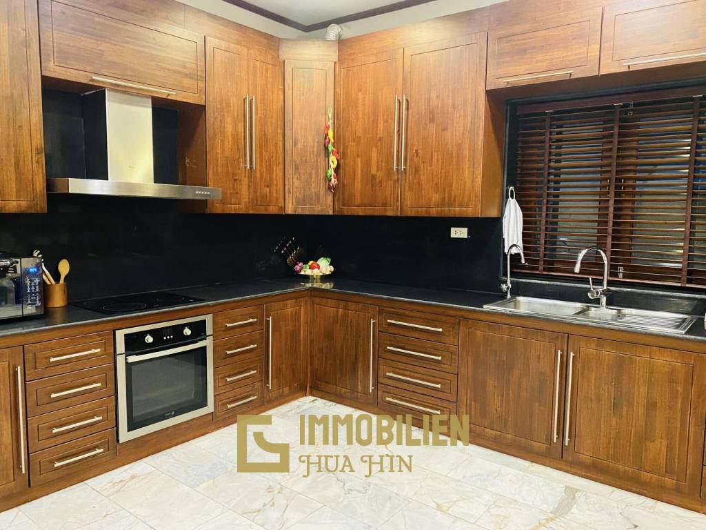 300 qm Wohnfläche / 960 qm Grundstück / Stadtlage