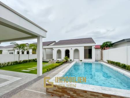 3 Schlafzimmer + 2 Bäder / Pool / ruhige Lage / 380 qm Grundstück