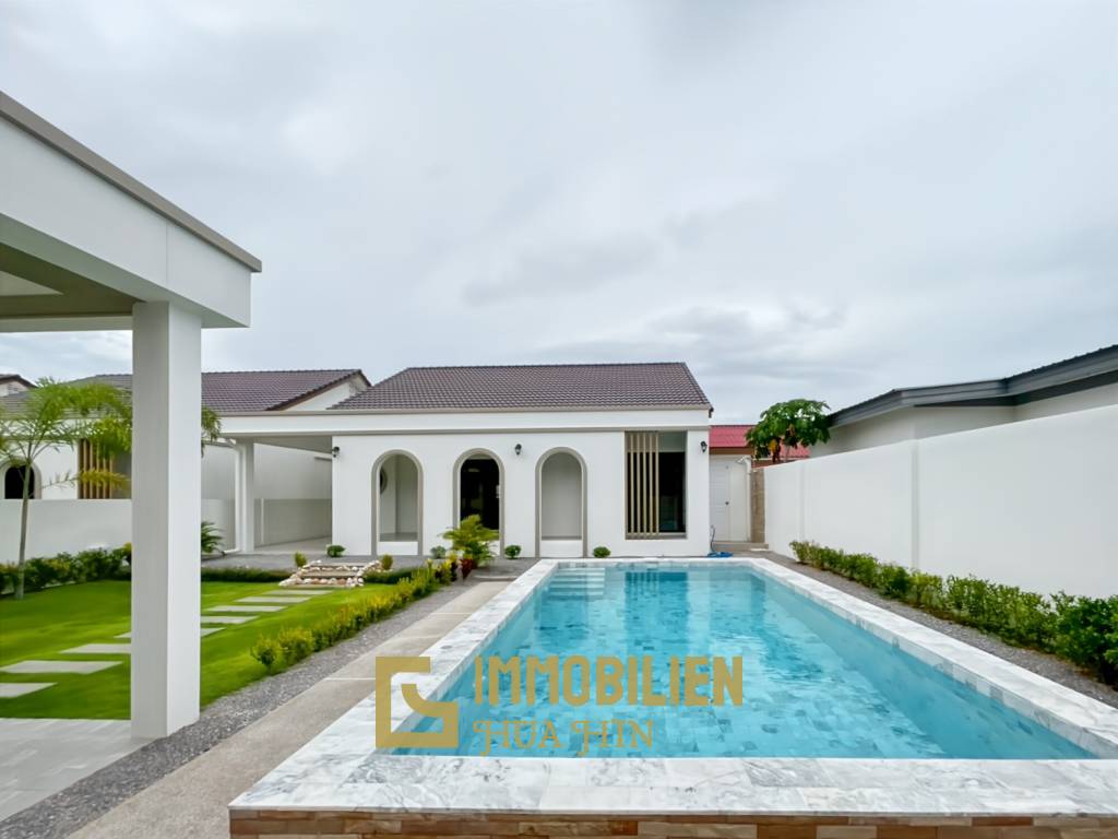 3 Schlafzimmer + 2 Bäder / Pool / ruhige Lage / 380 qm Grundstück