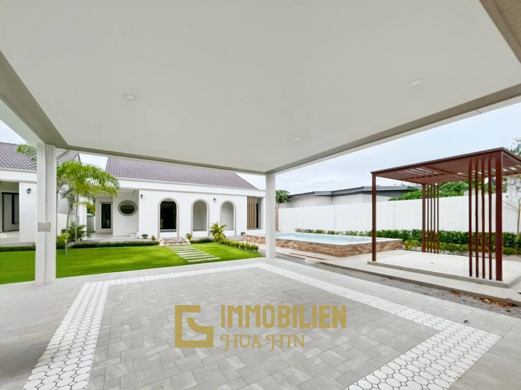 3 Schlafzimmer + 2 Bäder / Pool / ruhige Lage / 380 qm Grundstück