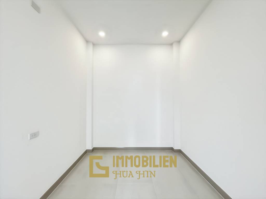 3 Schlafzimmer + 2 Bäder / Pool / ruhige Lage / 380 qm Grundstück