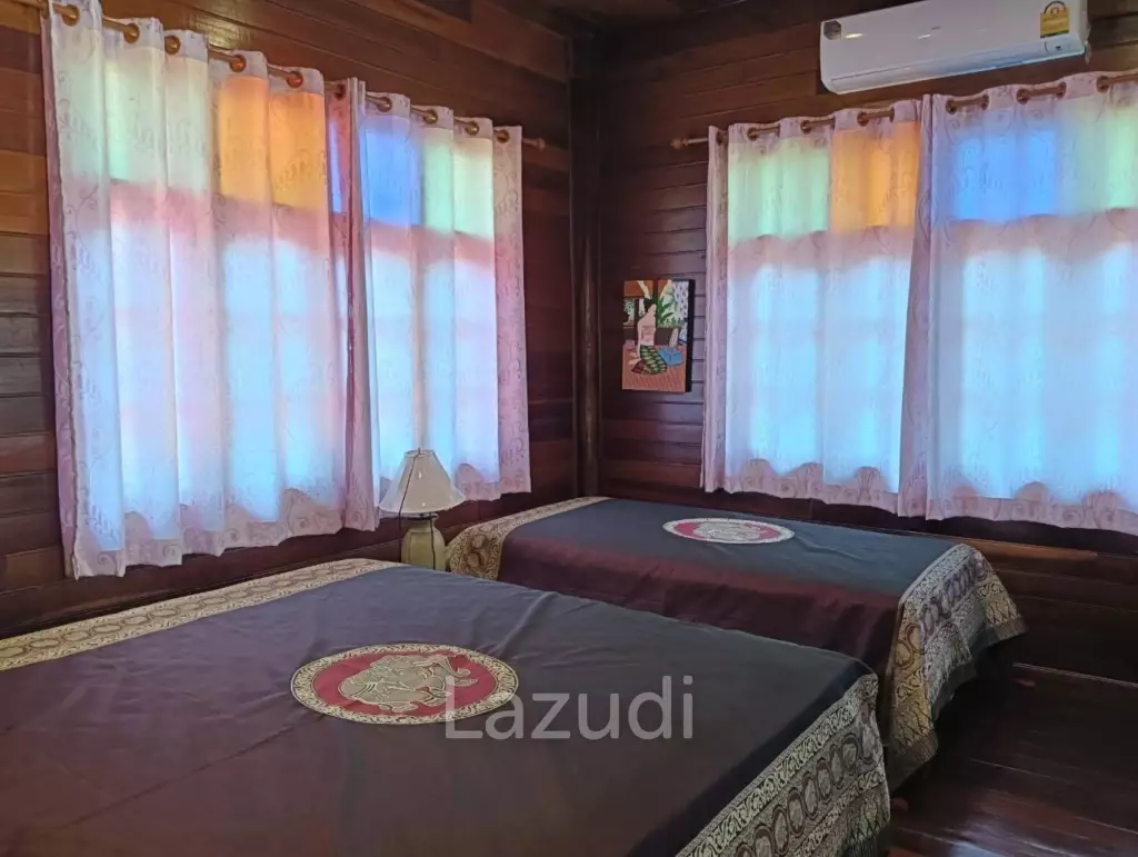 CHA AM: THAI STYLE RESORT, 1 big and 21 small houses, 30 Bed
