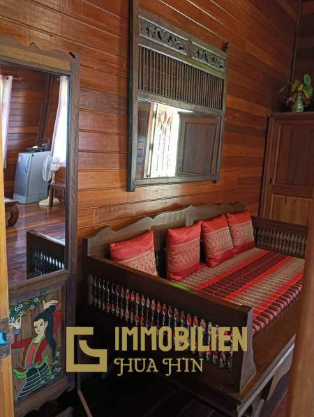 ชะอำ: รีสอร์ทสไตล์ไทย บ้านหลังใหญ่ 1 หลัง และบ้านหลังเล็ก 21 หลัง รวม 30 เตียง