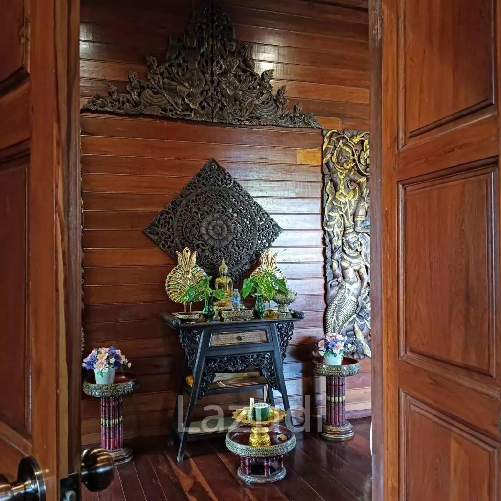 CHA AM: THAI STYLE RESORT, 1 big and 21 small houses, 30 Bed