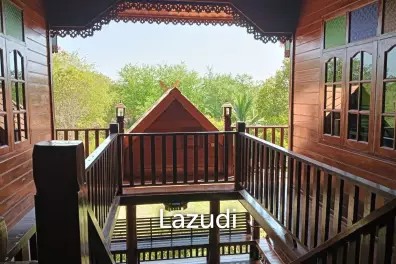 CHA AM: THAI STYLE RESORT, 1 big and 21 small houses, 30 Bed