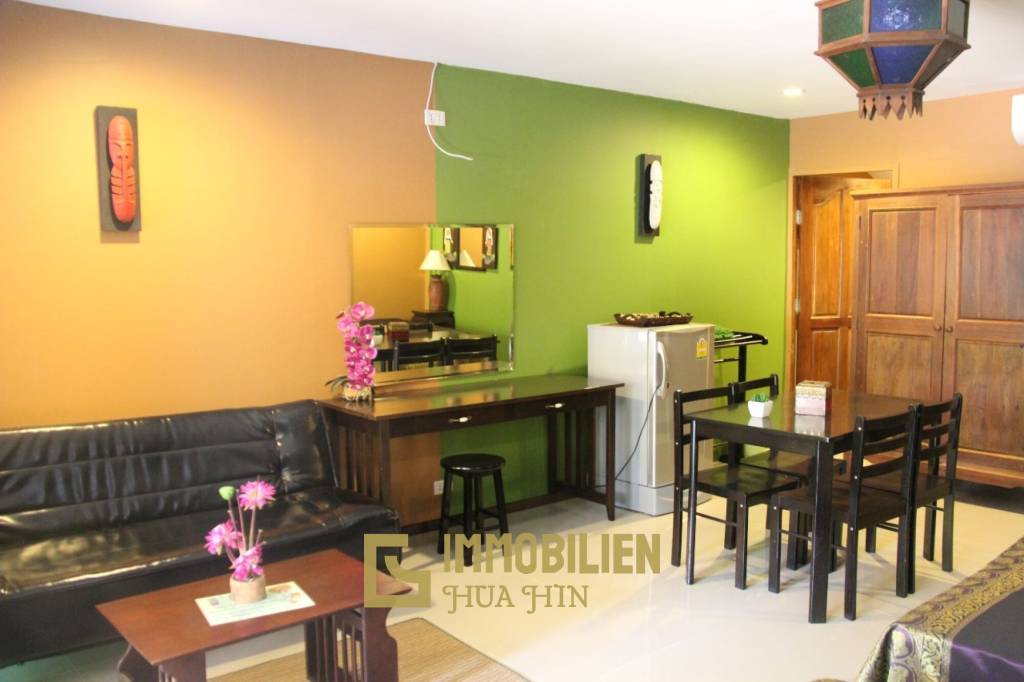 ชะอำ: รีสอร์ทสไตล์ไทย บ้านหลังใหญ่ 1 หลัง และบ้านหลังเล็ก 21 หลัง รวม 30 เตียง