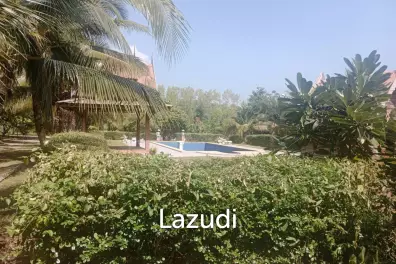 CHA AM: THAI STYLE RESORT, 1 big and 21 small houses, 30 Bed