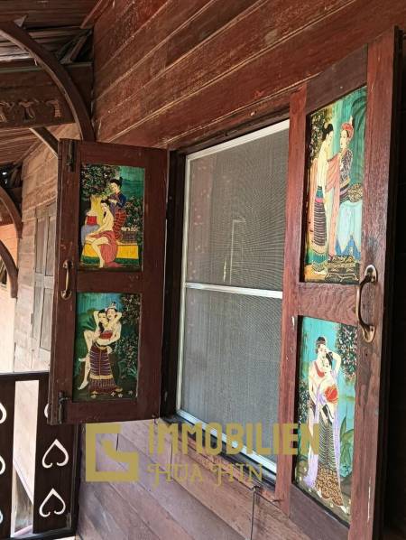 ชะอำ: รีสอร์ทสไตล์ไทย บ้านหลังใหญ่ 1 หลัง และบ้านหลังเล็ก 21 หลัง รวม 30 เตียง