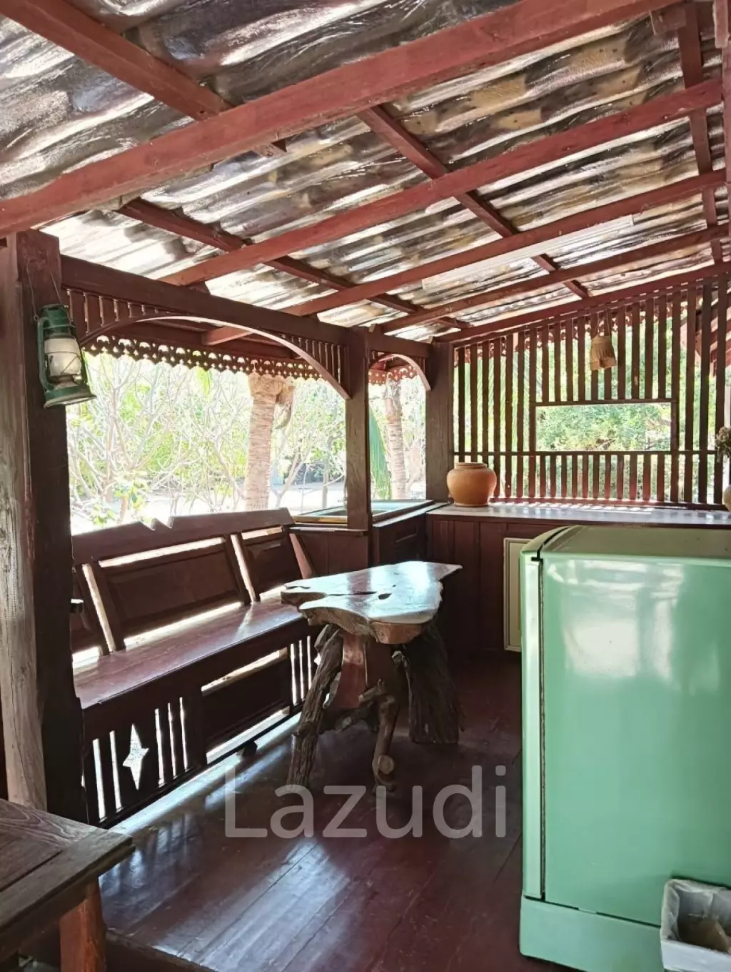 CHA AM: THAI STYLE RESORT, 1 big and 21 small houses, 30 Bed