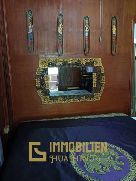 ชะอำ: รีสอร์ทสไตล์ไทย บ้านหลังใหญ่ 1 หลัง และบ้านหลังเล็ก 21 หลัง รวม 30 เตียง