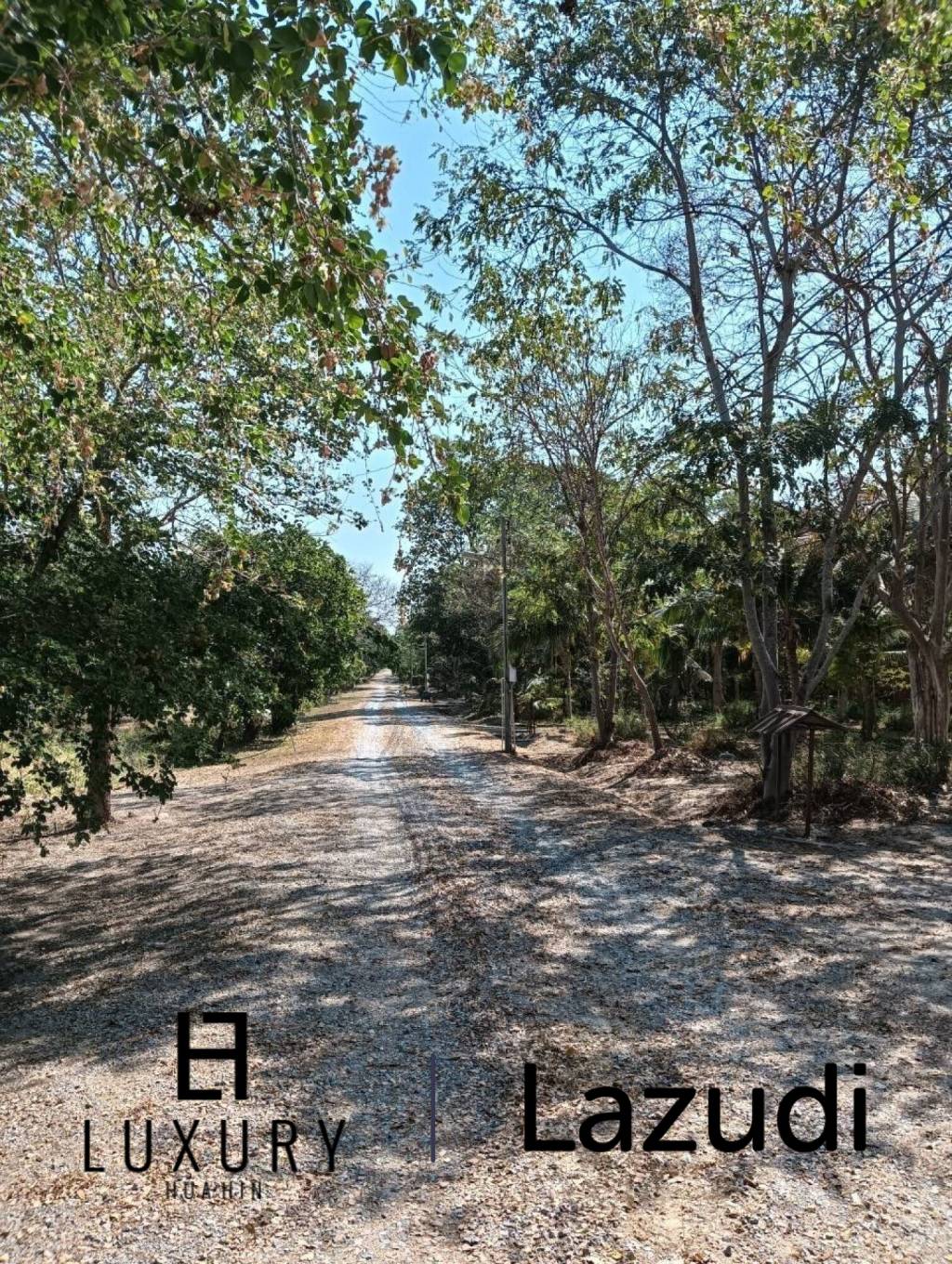 44,800 Kvm 30 Seng Hotell for Salg