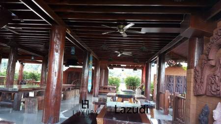 44,800 Kvm 30 Seng Hotell for Salg