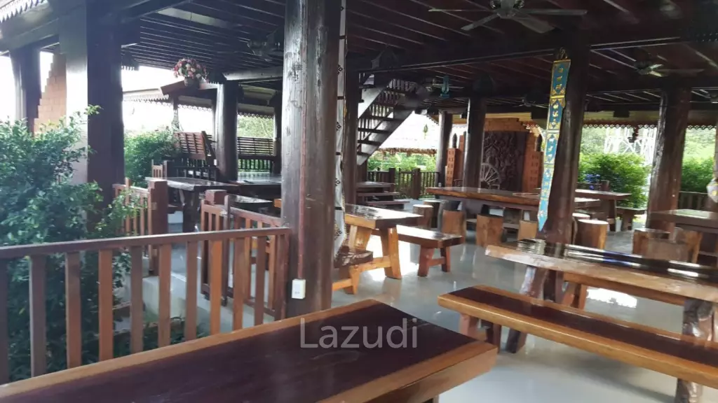 CHA AM: THAI STYLE RESORT, 1 big and 21 small houses, 30 Bed