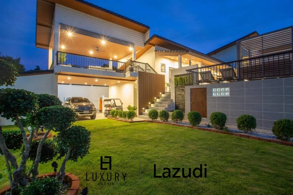 Luxury Villa Close to Everything!