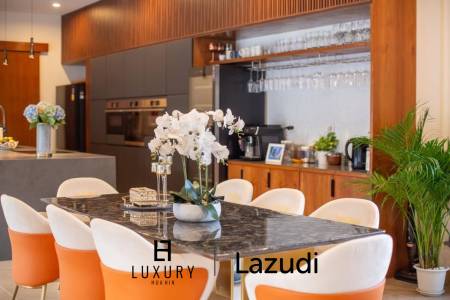 Luxury Villa Close to Everything!