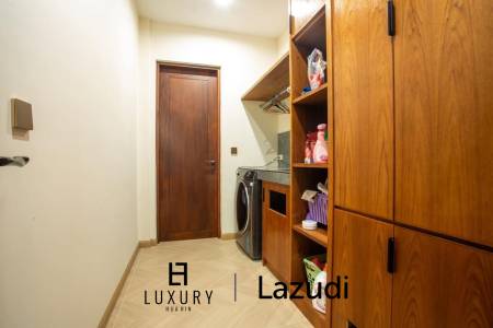 Luxury Villa Close to Everything!