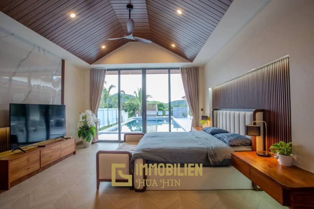 Роскошная вилла недалеко от города