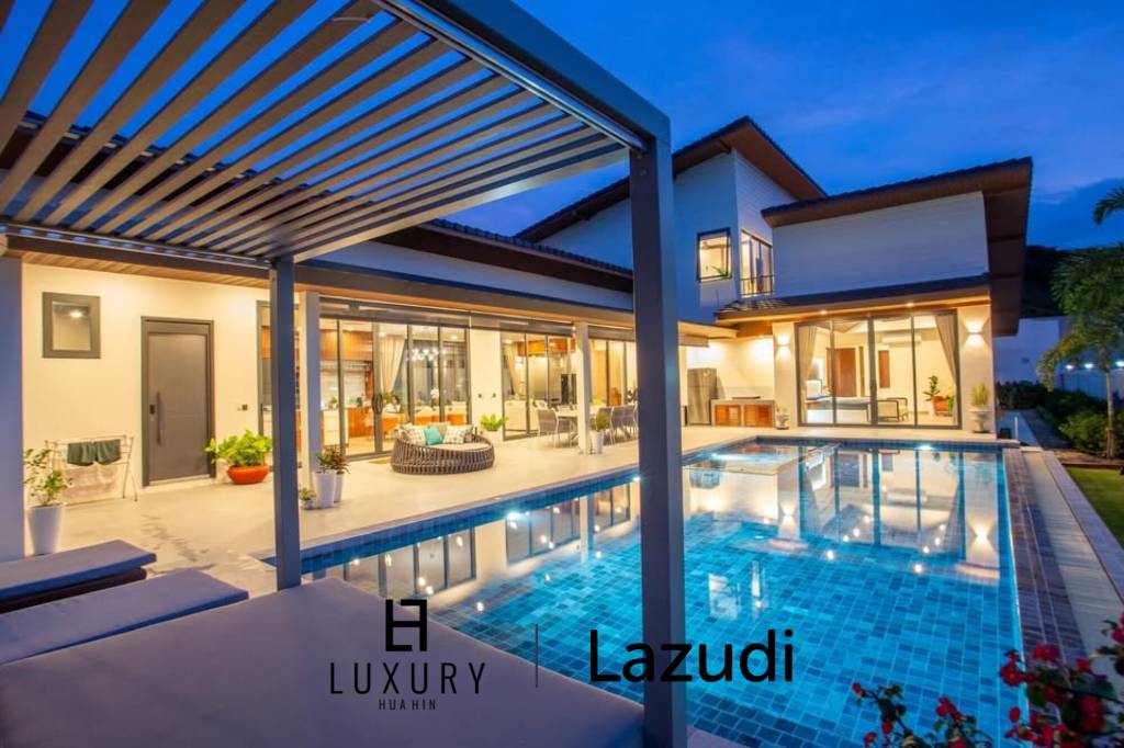 Luxury Villa Close to Everything!