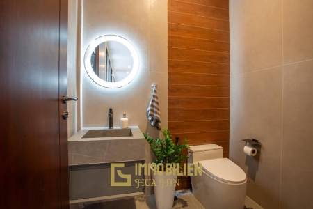 Роскошная вилла недалеко от города