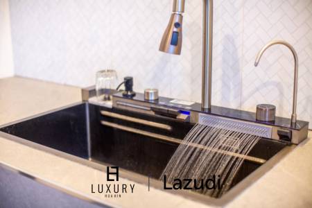 Luxury Villa Close to Everything!