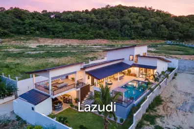 Luxury Villa Close to Everything!