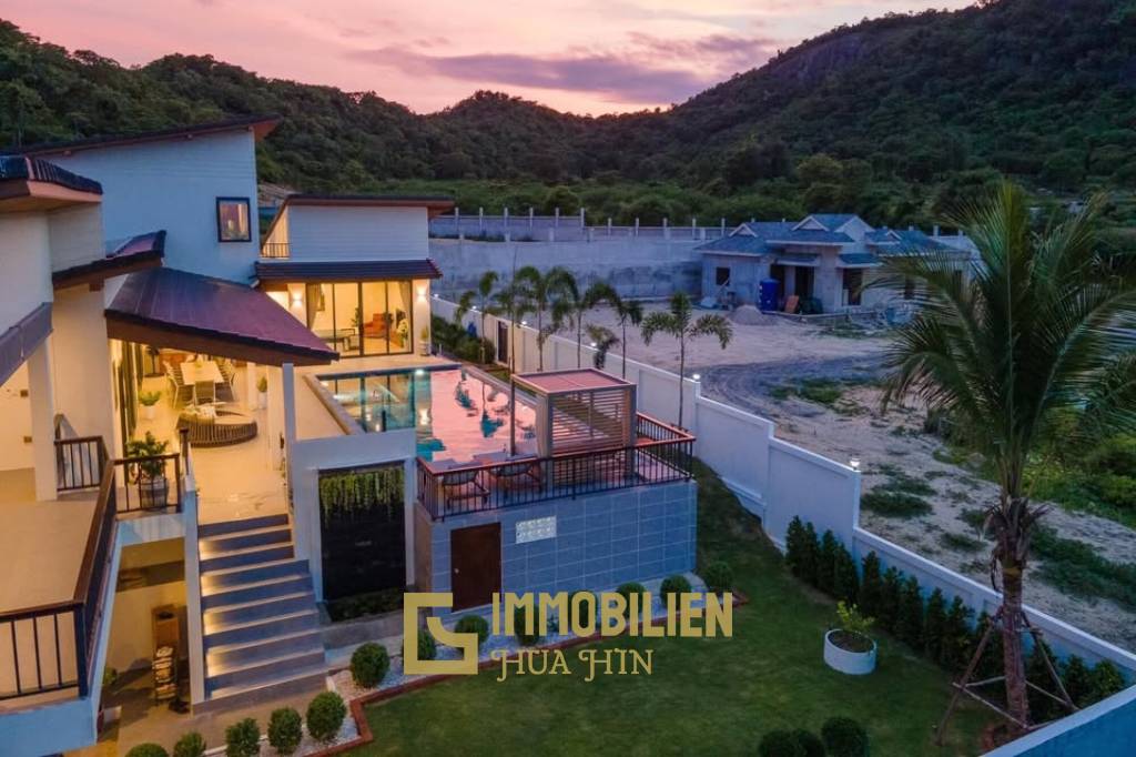 Роскошная вилла недалеко от города