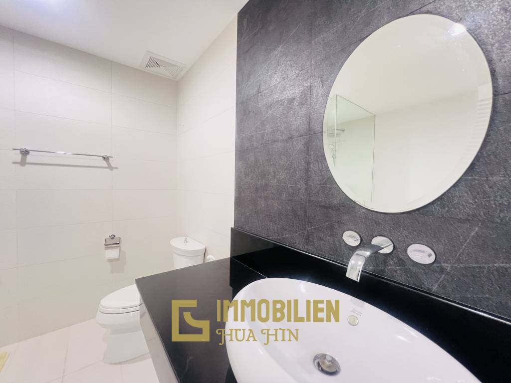 Geräumige 2-Schlafzimmer-Wohnung im Malibu Khao Tao