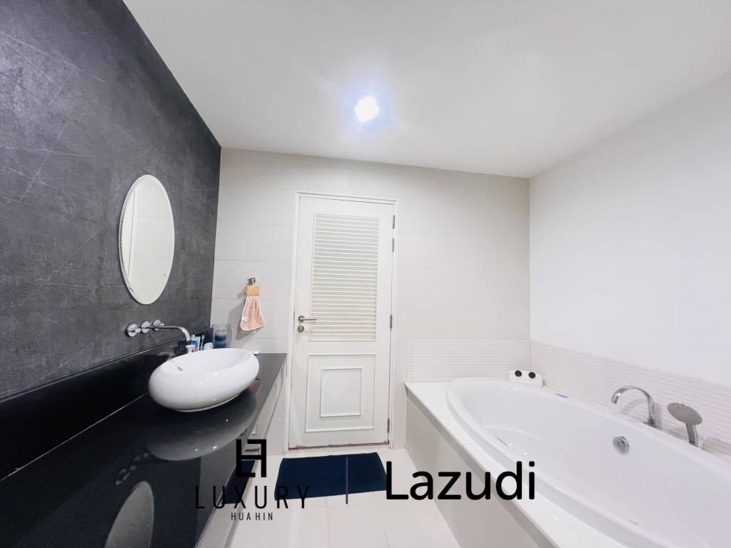 Geräumige 2-Schlafzimmer-Wohnung im Malibu Khao Tao