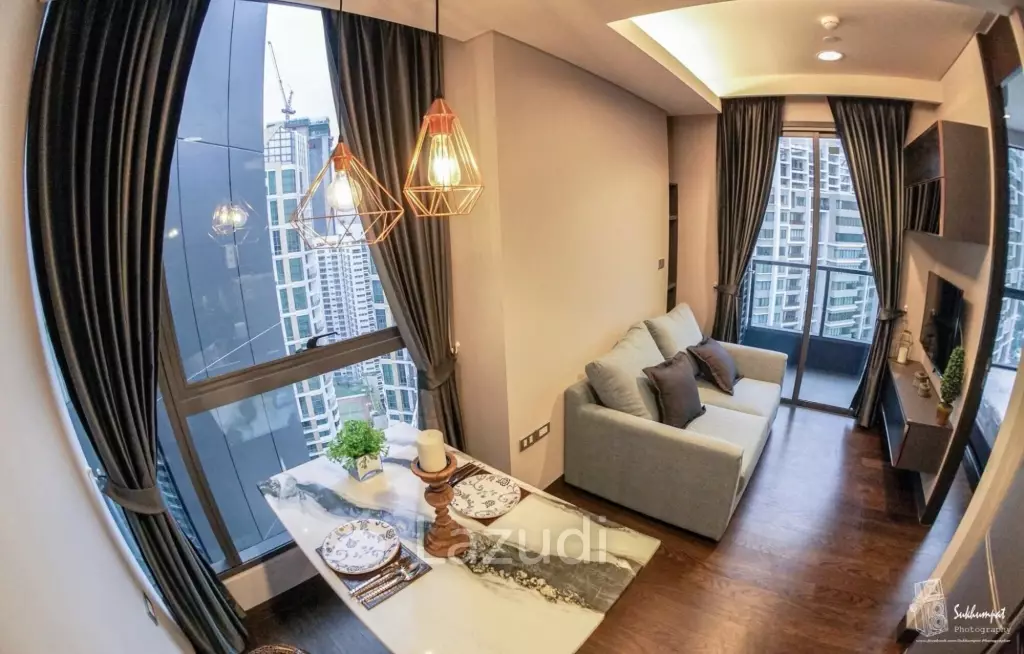 1 Bedroom 1 Bathroom 30 Sq.m The Lumpini 24