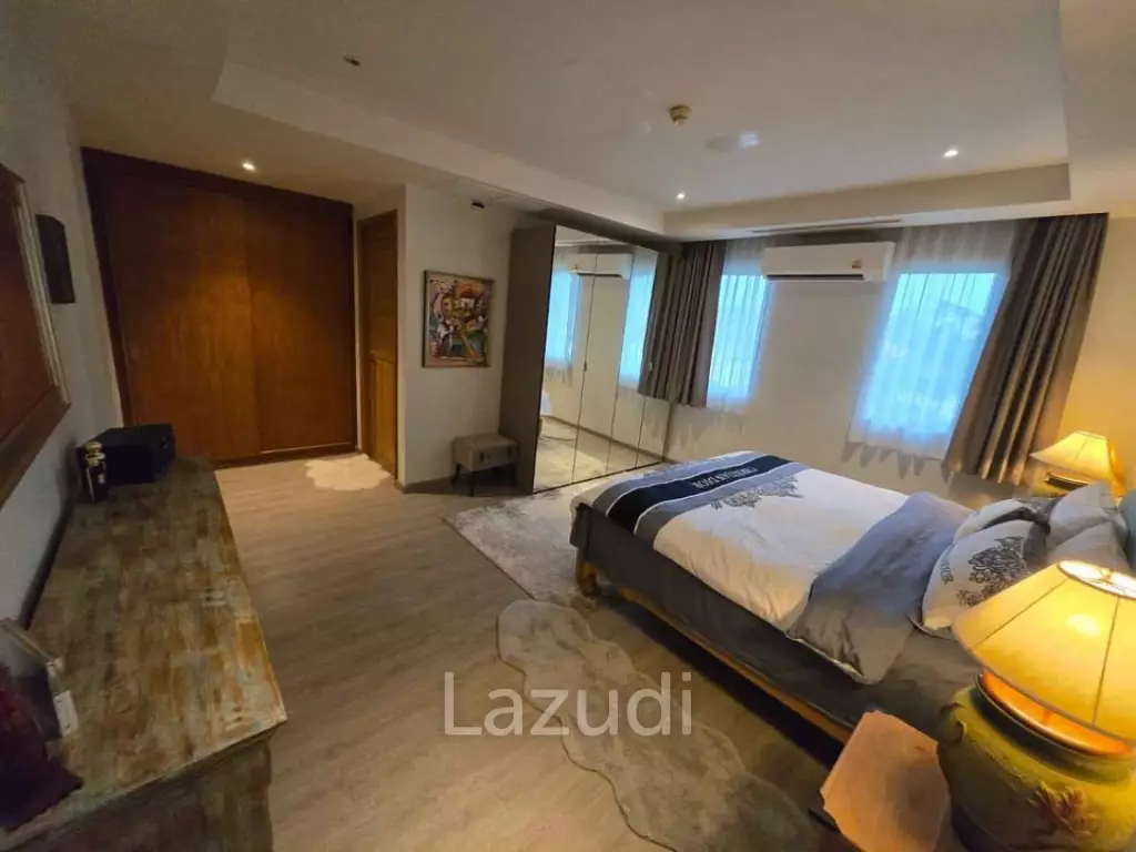 Spacious 3-Bedroom Condo Close to HeadStart International School