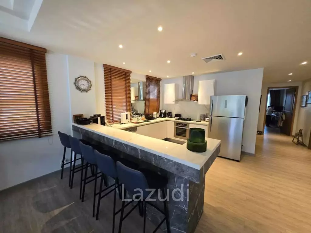 Spacious 3-Bedroom Condo Close to HeadStart International School