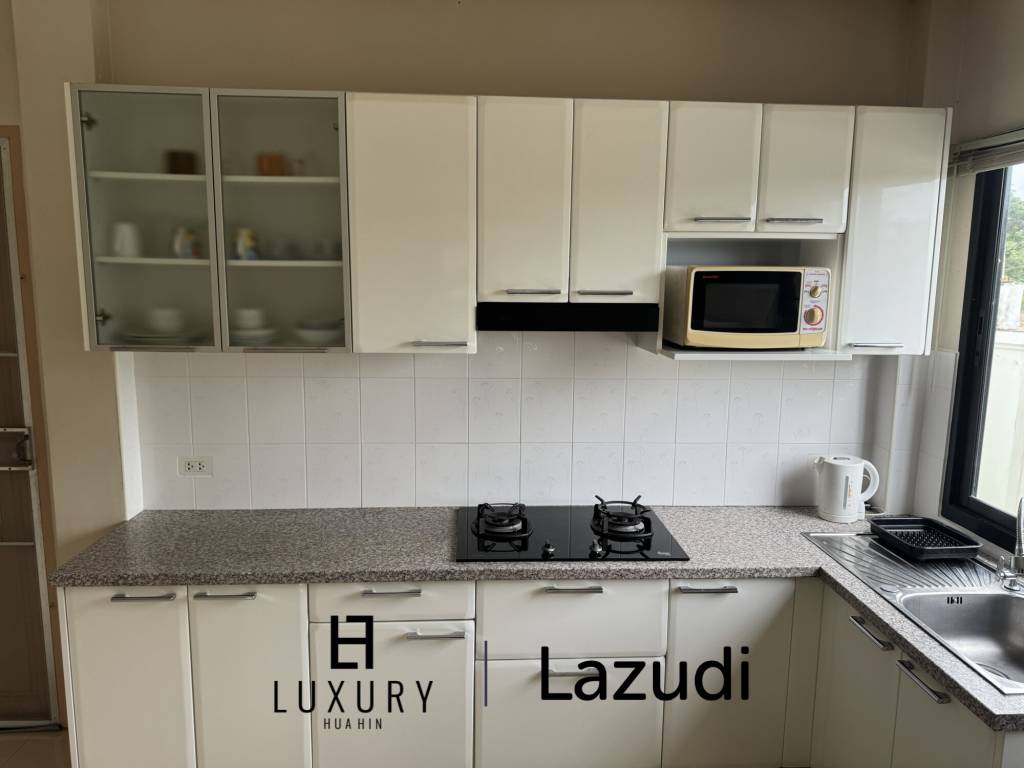 SOI 102: 3 Bedroom house, common pool, cover parking