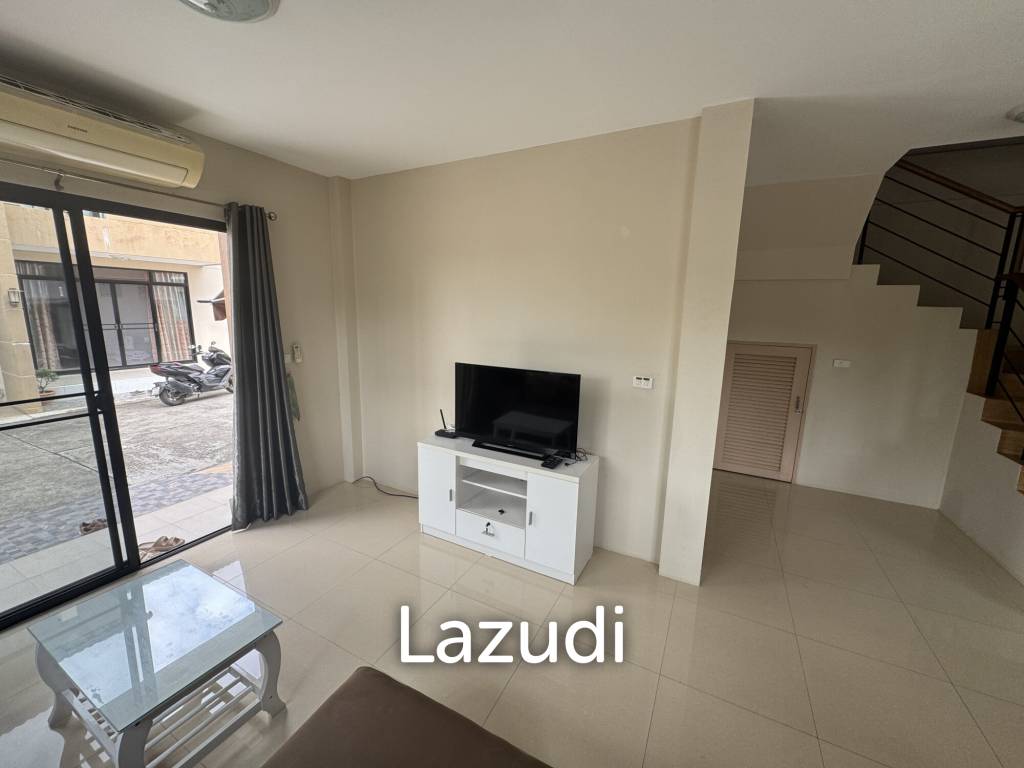 SOI 102: 3 Bedroom house, common pool, cover parking