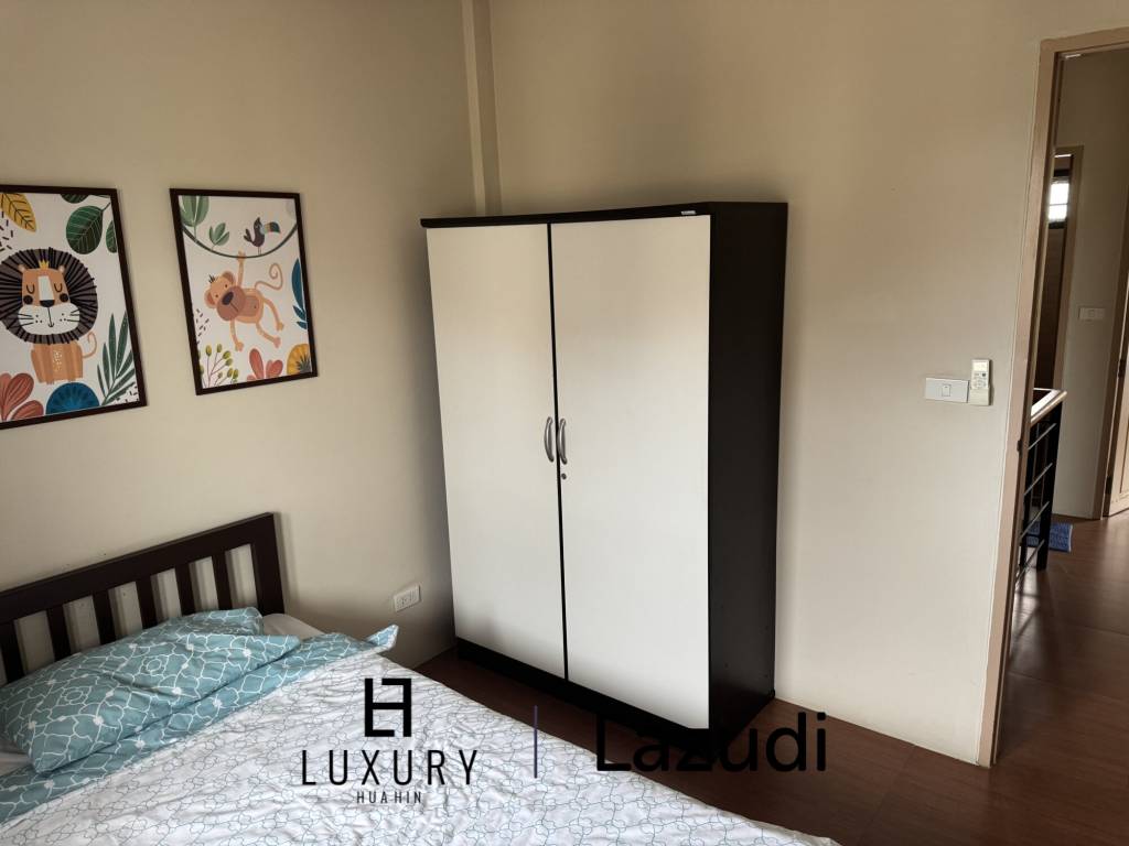 SOI 102: 3 Bedroom house, common pool, cover parking